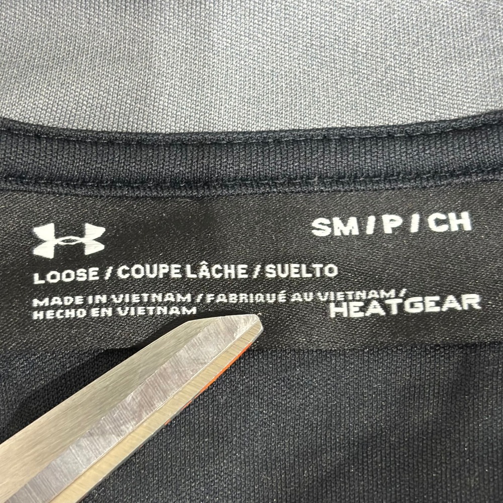 Under Armour HeatGear Black 1/2 Zip Long Sleeve Athletic Shirt SM - Picture 6 of 8